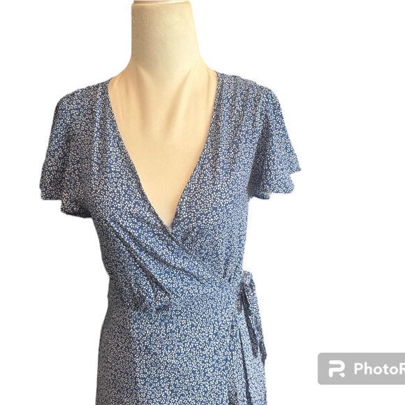 Shein Wrap Dress Size M - Picture 2 of 6